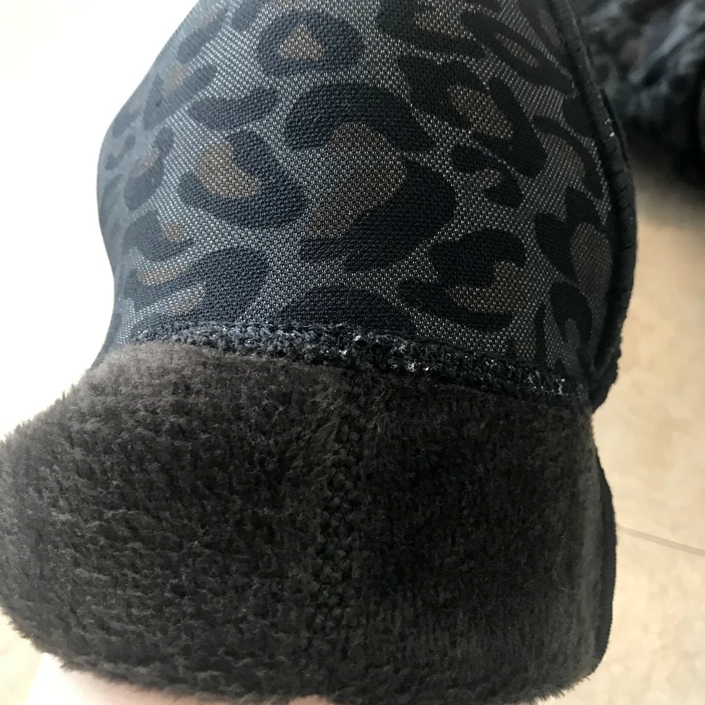 Gray Fur Lined Leg Warmers Warm Leggings Fleece Thigh Highs Leopard Cheetah NEW - Picture 8 of 8